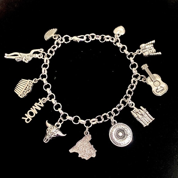 Spain Charm Bracelet Spanish - Picture 2 of 8